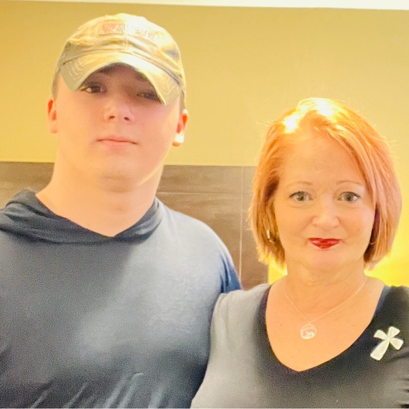 Welcome to my closet, I am honest & trustworthy❤️ - Picture 11 of 11